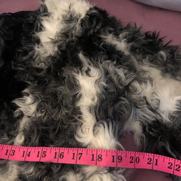 Zara Basic Collection Fuzzy Coat with Loop Hook Closures in Black & White Size S - Picture 13 of 16